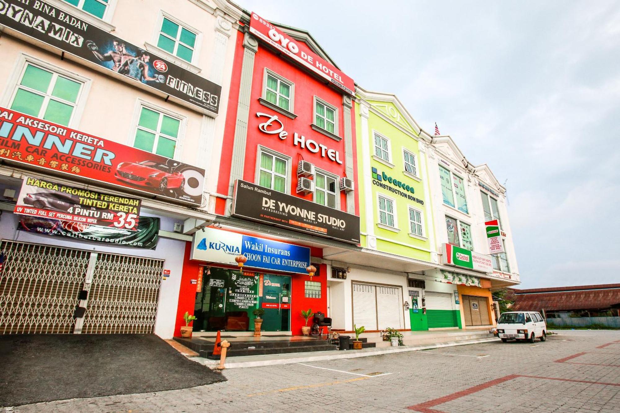 Oyo 89332 De Hotel Teluk Intan Ngoại thất bức ảnh