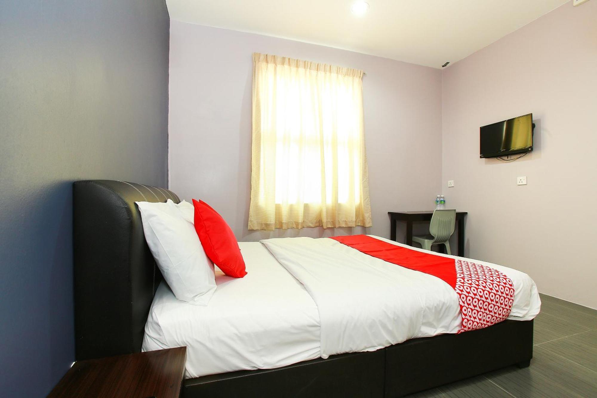 Oyo 89332 De Hotel Teluk Intan Ngoại thất bức ảnh